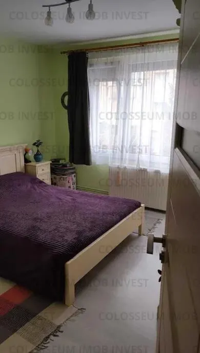 Apartament 2 camere, decomandat - zona Craiter - foto 2