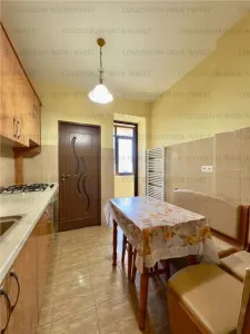 Apartament 2 camere, semidecomandat - zona Astra - foto 4