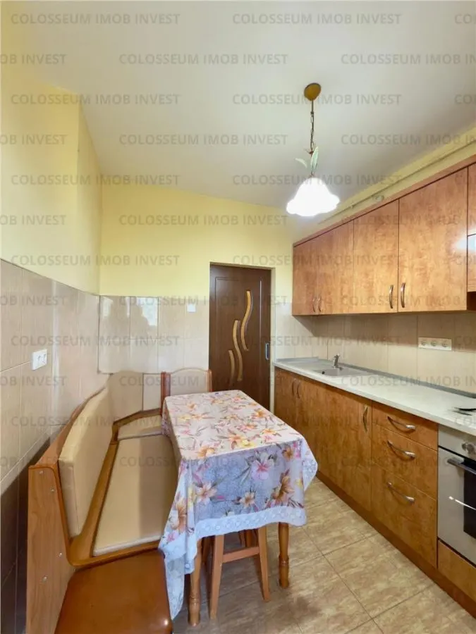 Apartament 2 camere, semidecomandat - zona Astra - foto 10