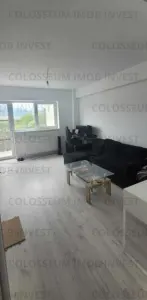 Apartament 3 camere, decomandat - zona Tractorul - foto 1
