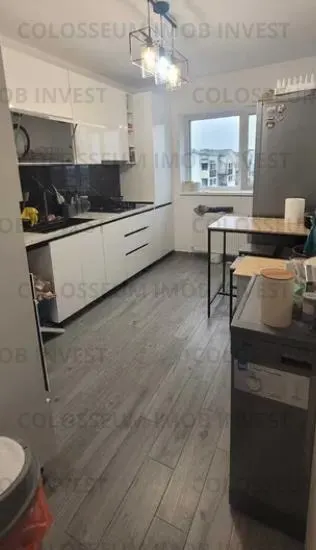 Apartament 3 camere, decomandat - zona Tractorul - foto 5