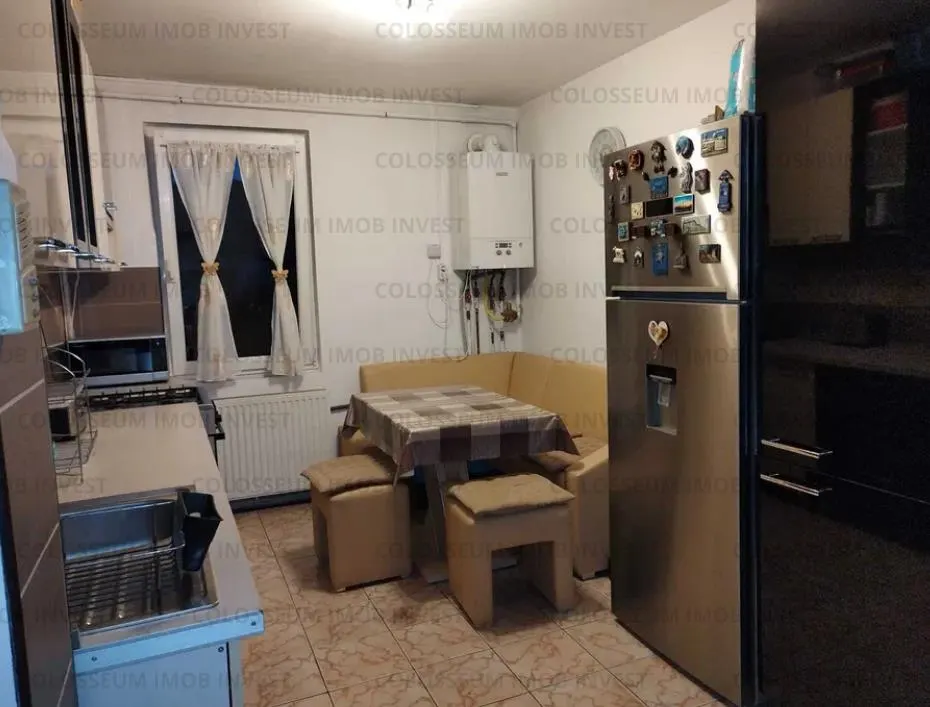 Apartament 4 camere, semidecomandat - zona Tractorul - foto 2