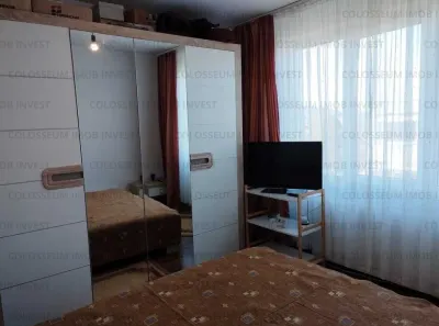 Apartament 4 camere, semidecomandat - zona Tractorul - foto 4