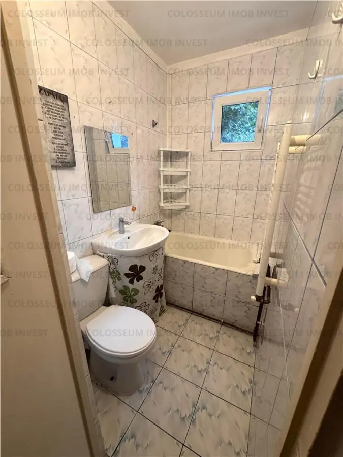 Apartament 3 camere, semidecomandat - zona Astra - foto 2