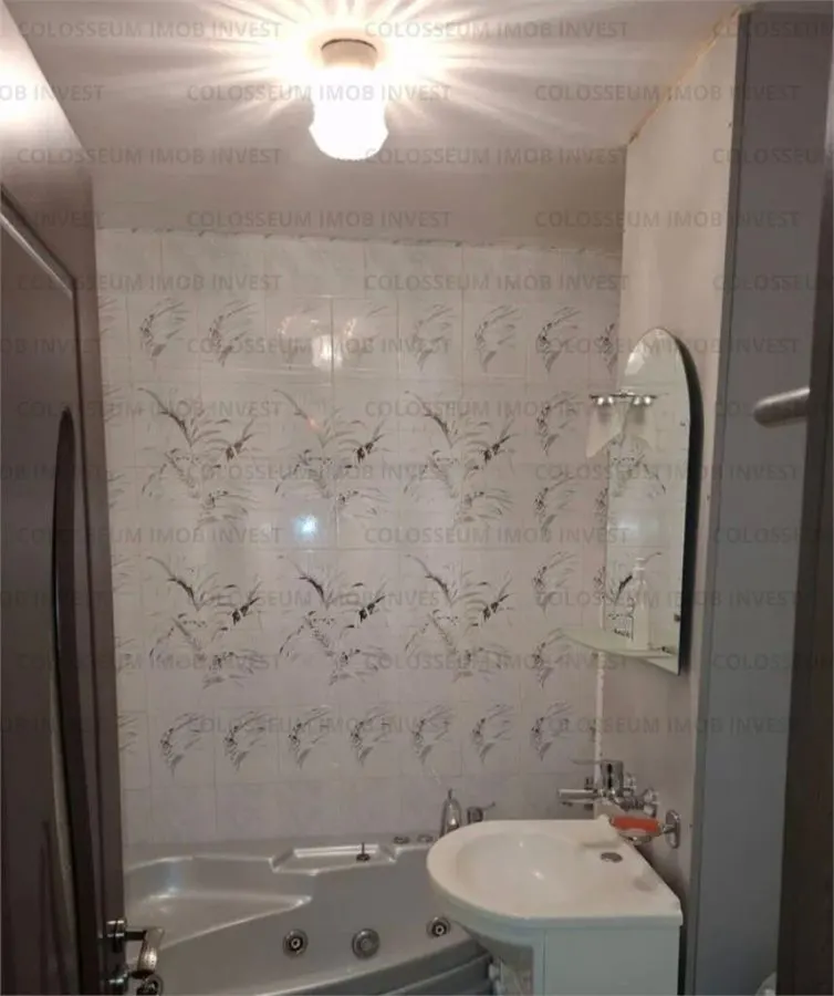 Apartament 4 camere, decomandat - zona Noua - foto 6