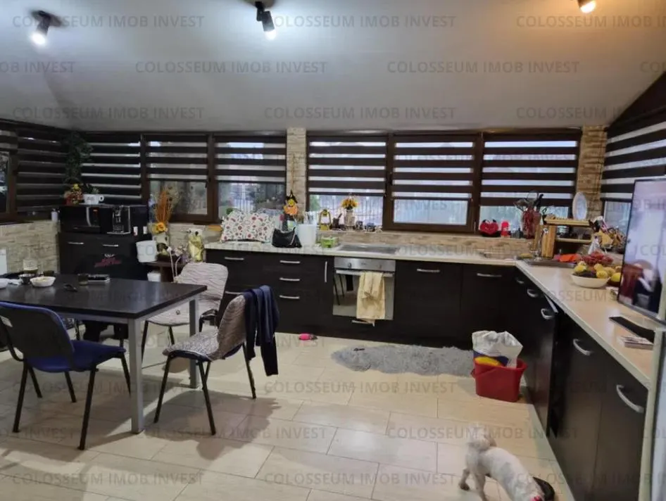 Apartament 3 camere, semidecomandat - zona Sanpetru - foto 3
