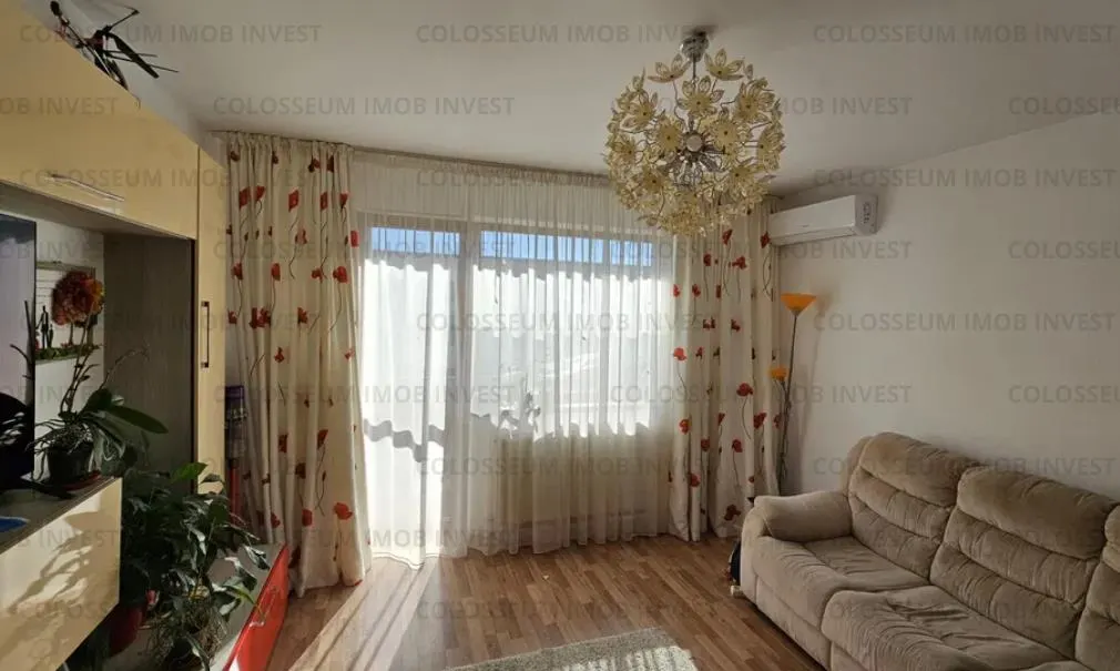 Apartament 3 camere, decomandat - zona Tractorul - foto 1