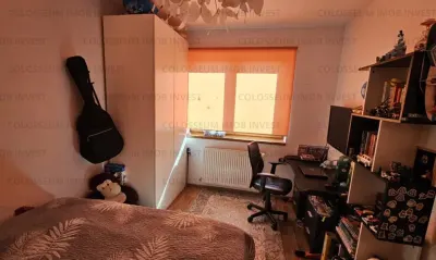 Apartament 3 camere, decomandat - zona Tractorul - foto 4