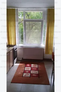 Camera de camin, cu baie si bucatarie - zona Tractorul - foto 1