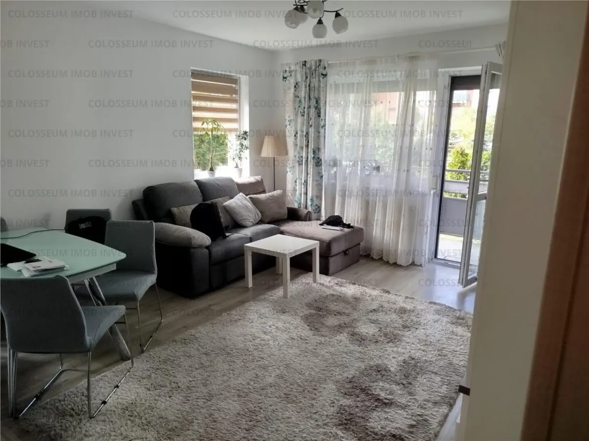 Apartament 3 camere, 2 bai - zona Tractorul - foto 1