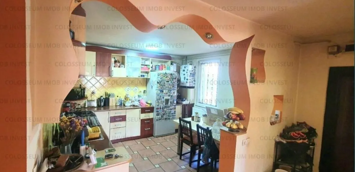 Apartament 4 camere, decomandat - zona Tractorul - foto 4