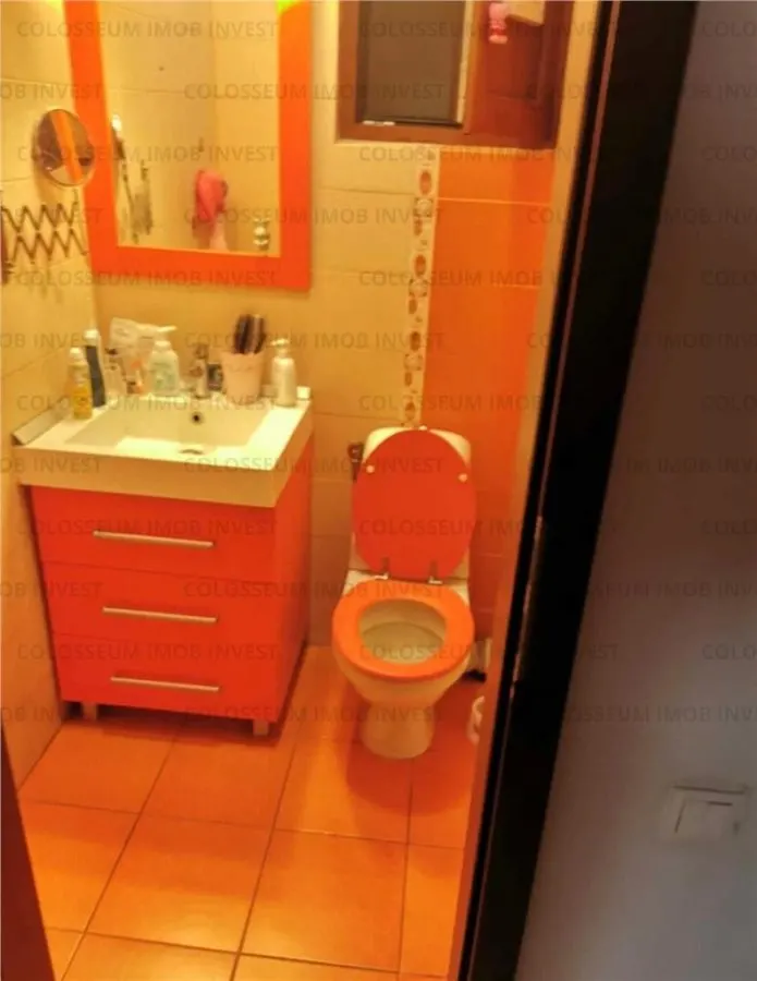 Apartament 3 camere, decomandat - zona Tractorul - foto 4
