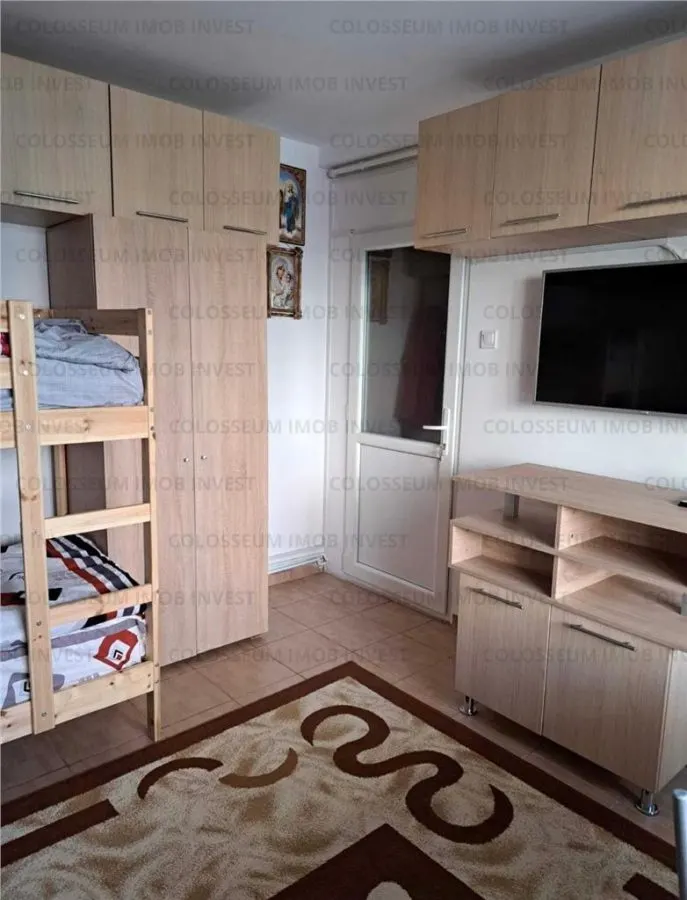 Garsoniera semidecomandata - zona Brasovul Vechi - foto 1