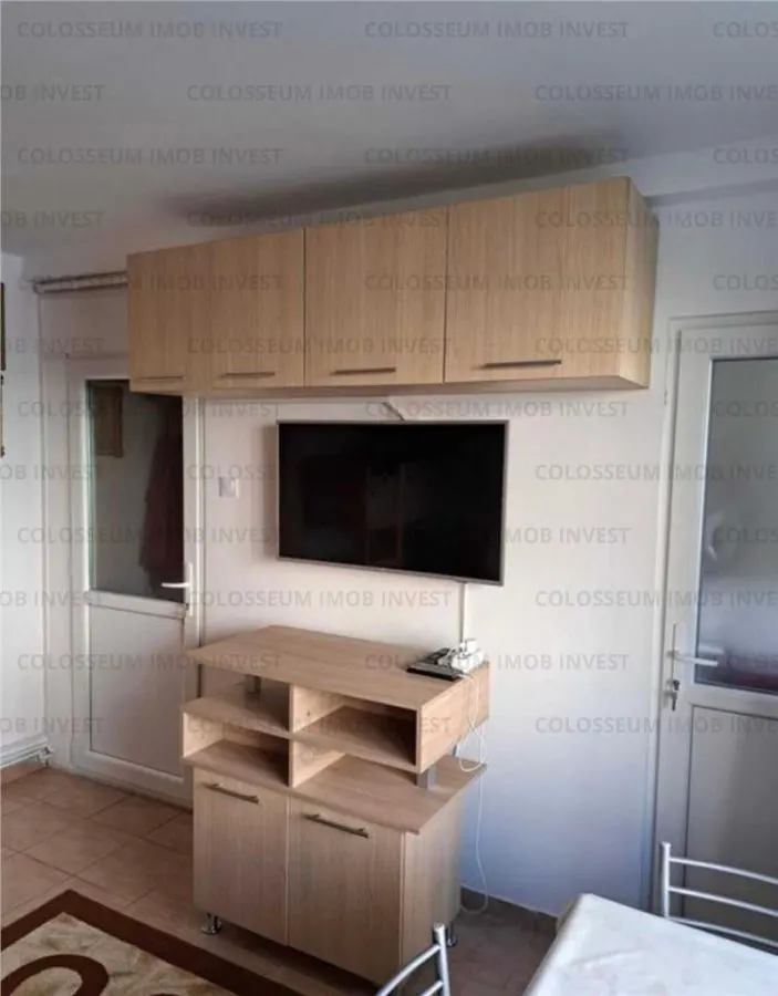 Garsoniera semidecomandata - zona Brasovul Vechi - foto 3