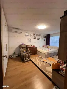 Apartament 2 camere, decomandat - zona Tractorul - foto 3