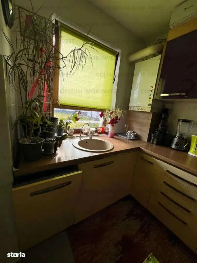 Apartament 2 camere, decomandat - zona Tractorul - foto 8