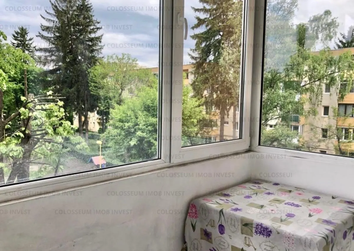 Apartament 3 camere, semidecomandat - zona Astra - foto 6