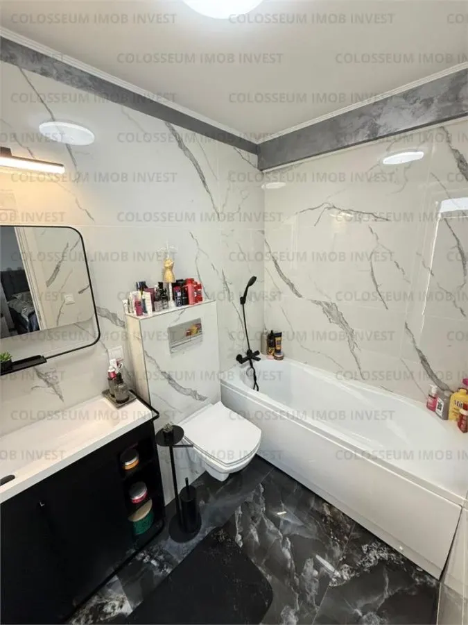 Casa cu 4 camere, decomandat - zona Sanpetru - foto 16