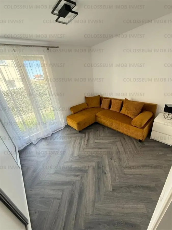 Casa cu 4 camere, decomandat - zona Sanpetru - foto 3