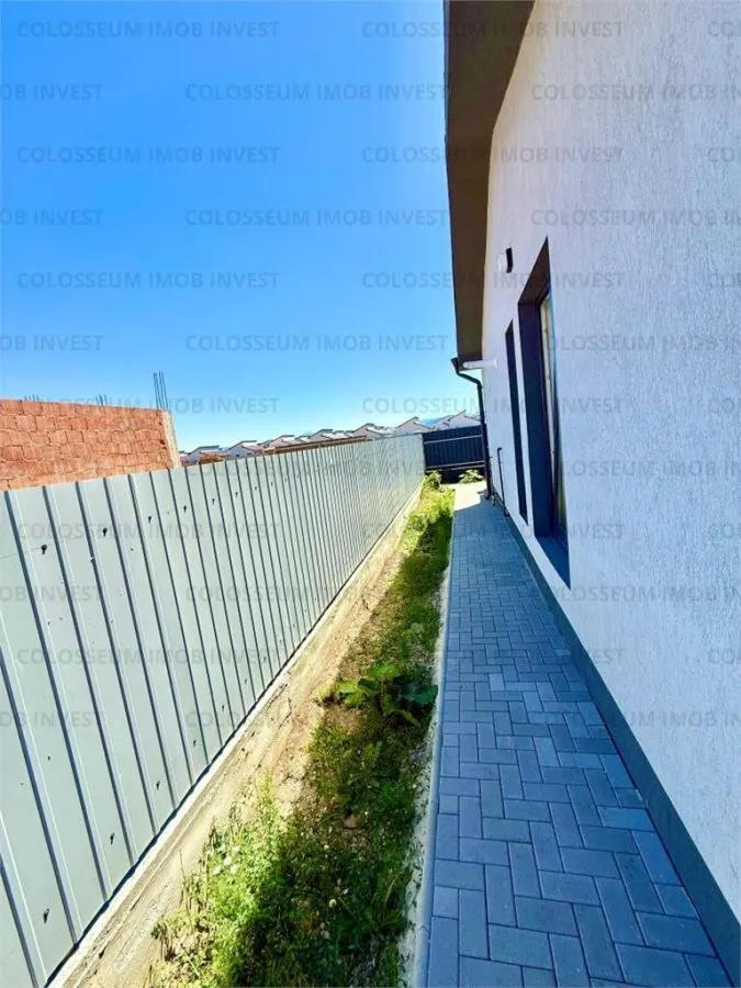 Casa cu 4 camere, decomandat - zona Sanpetru - foto 21