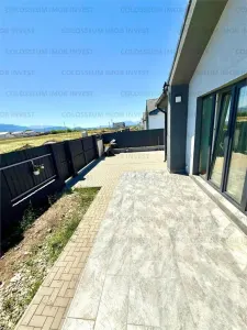 Casa cu 4 camere, decomandat - zona Sanpetru - foto 24