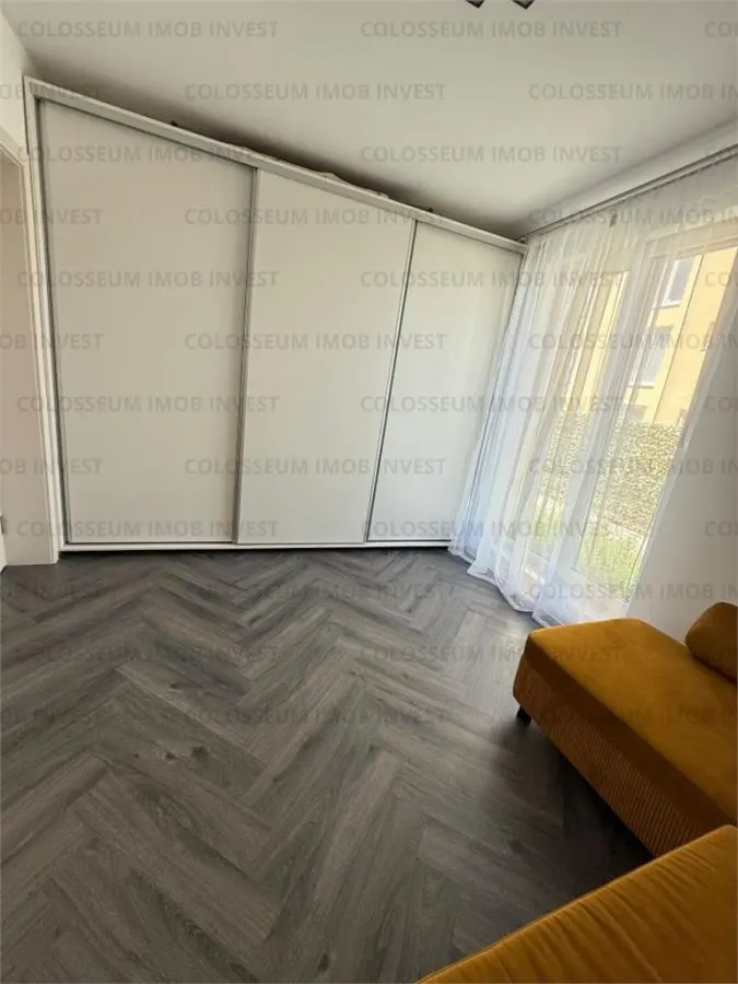 Casa cu 4 camere, decomandat - zona Sanpetru - foto 4