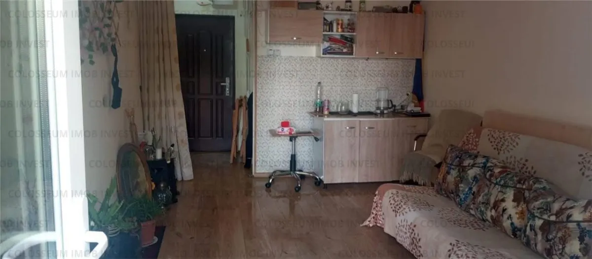 Camera de camin cu baie si bucatarie - zona Astra - foto 1