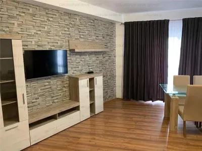 Apartament 3 camere, decomandat - zona Tractorul - foto 2
