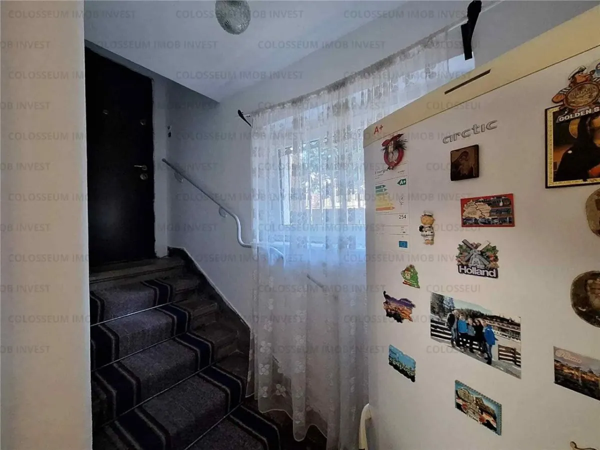 Apartament 3 camerere, decomandat - zona Central - foto 5