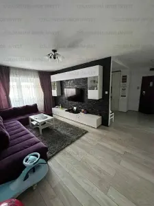 Apartament 3 camere, decomandat - zona Bartolomeu - foto 2