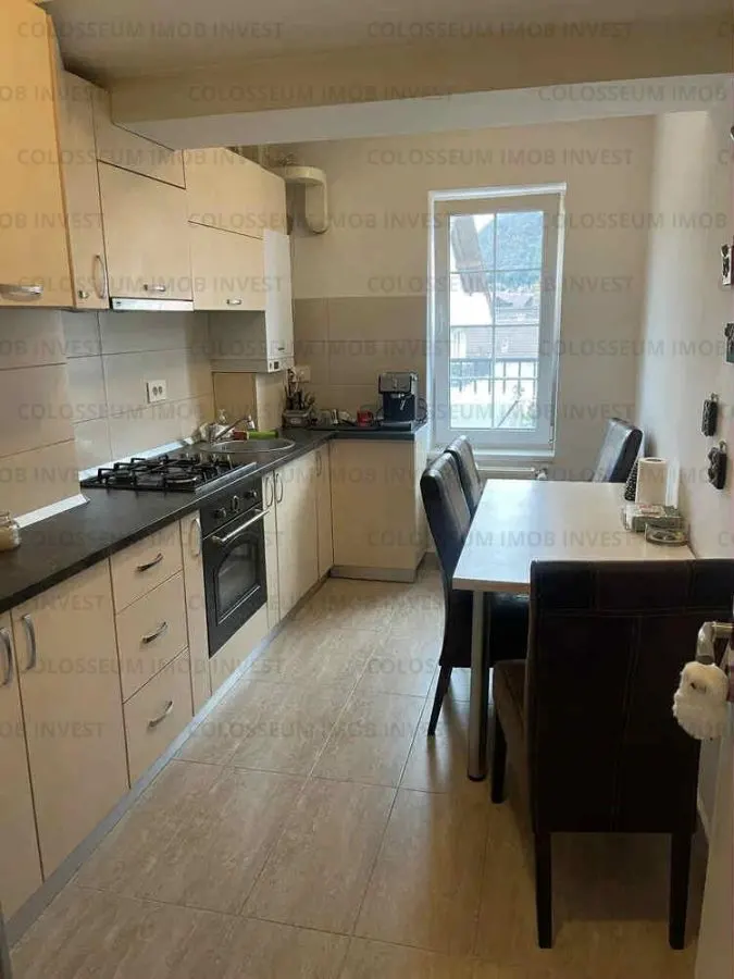 Apartament 2 camere, decomandat - zona Brasovul Vechi - foto 4