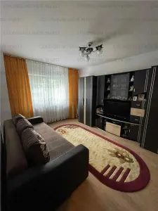 Garsoniera decomandata - zona Racadau - Brasov