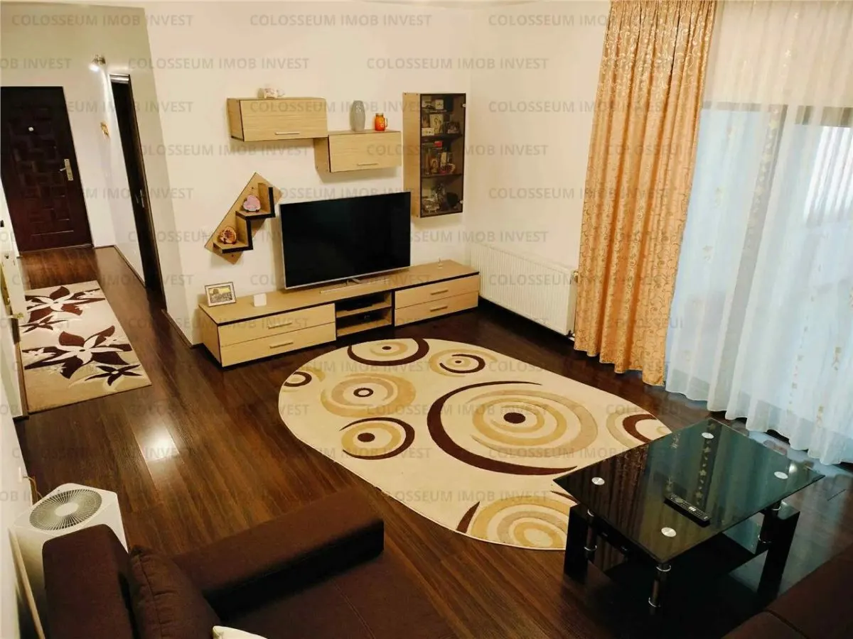 Apartament 3 camere, decomandat - zona Sanpetru - foto 1