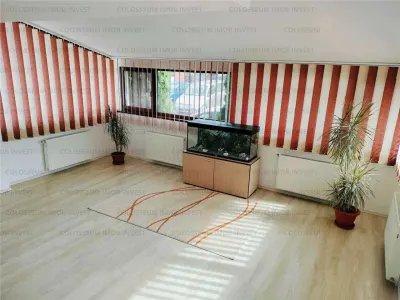 Apartament 3 camere, decomandat - zona Sanpetru - foto 4
