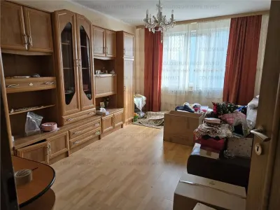 Apartament 3 camere, decomandat - zona Astra - foto 1
