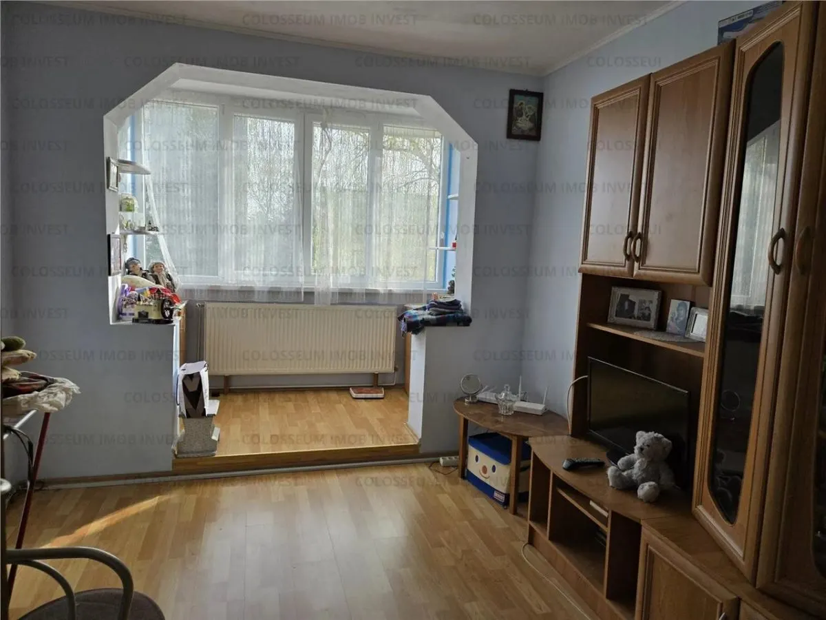 Apartament 3 camere, decomandat - zona Astra - foto 2