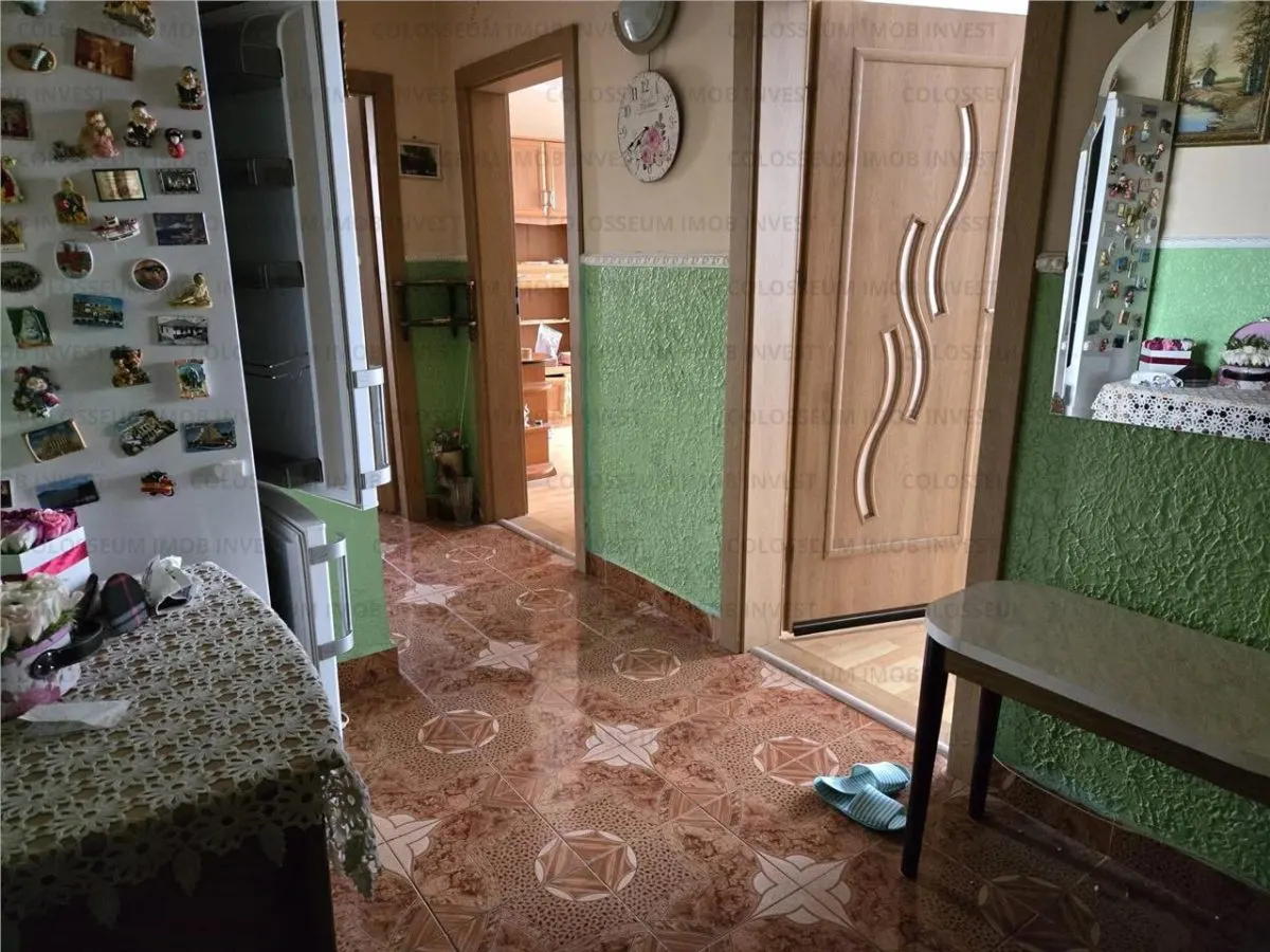 Apartament 3 camere, decomandat - zona Astra - foto 5