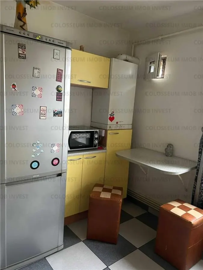 Apartament 2 camere, semidecomandat - zona Astra - foto 3