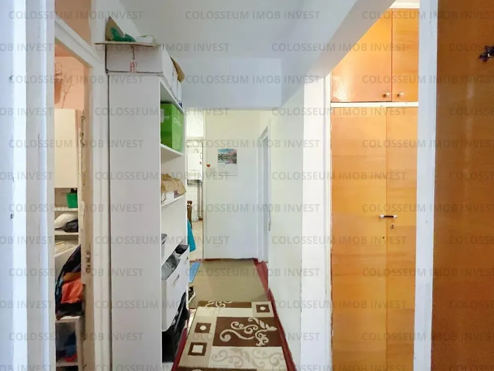 Apartament 3 camere,decomandat - zona Centru Civic - foto 4