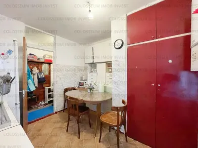Apartament 3 camere,decomandat - zona Centru Civic - foto 6
