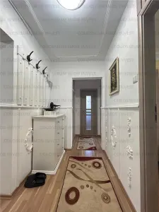 Apartament 4 camere, decomandat - zona Calea Bucuresti - foto 11