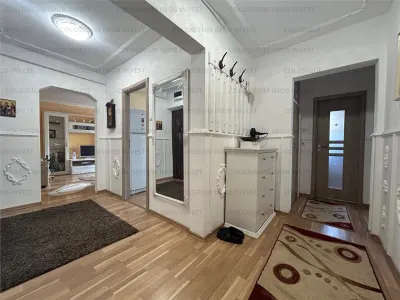 Apartament 4 camere, decomandat - zona Calea Bucuresti - foto 12