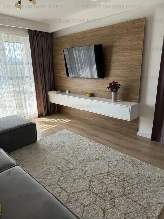 Apartament 3 camere, decomandat - zona Tractorul - foto 1
