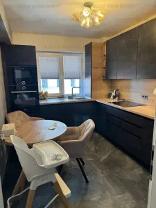 Apartament 3 camere, decomandat - zona Tractorul - foto 5