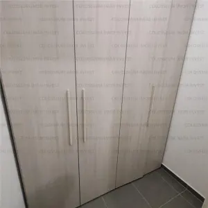 Apartament cu 2 camere, decomandat - zona Tractorul - foto 8