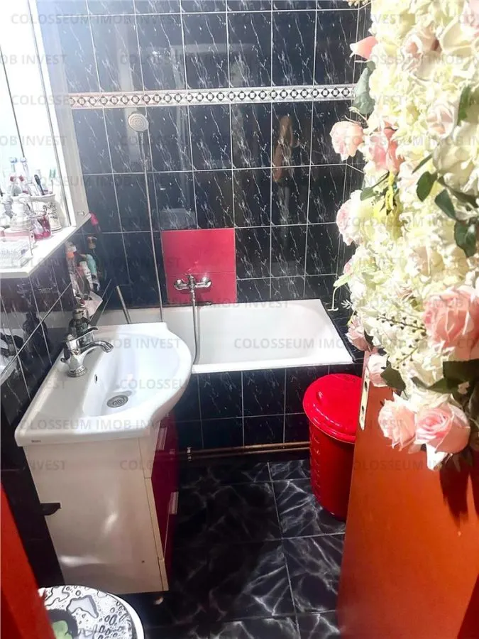 Apartament cu 3 camere,mobilat si utilat-Zona Astra - foto 9