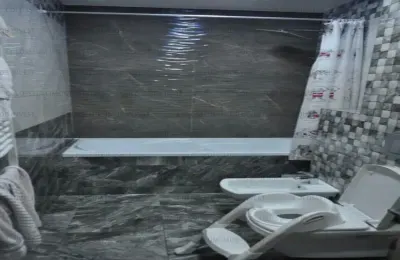 Apartament cu 2 camere,decomandat - zona Tractorul - foto 8