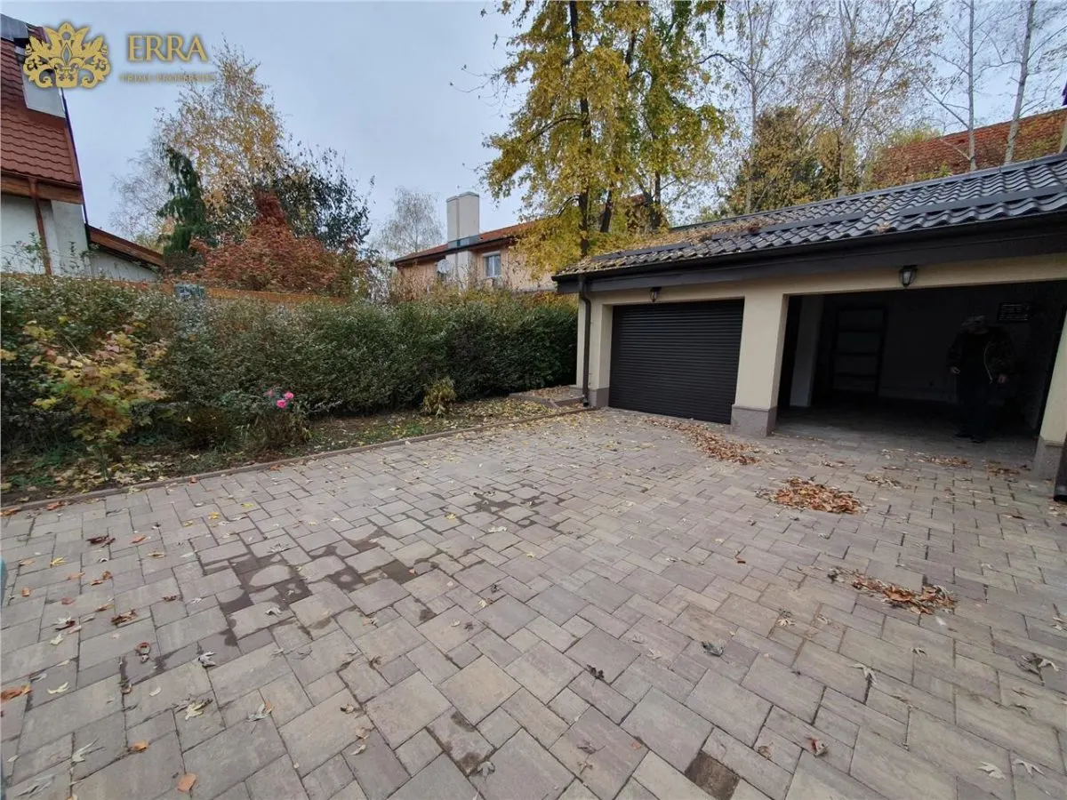Vila cu piscina, 4 locuri parcare, 860mp teren. Iancu Nicolae - foto 22