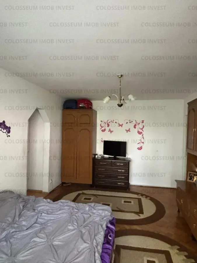 Apartament cu 2 camere, semidecomandat - zona Astra - foto 3