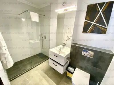 Apartament cu 3 camere, decomandat - zona Sanpetru - foto 8